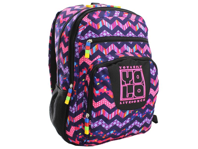 Mochila-Juvenil-Yolo-Compartimiento-Interno-para-Laptop-con-Malla-en-los-Laterales-para-llevar-Botella-Color-Negro-con-Morado-4-55684