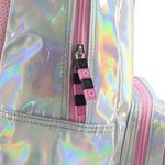 Mochila-Yolo-Juvenil-con-Compartimiento-Principal-y-un-Bolsillo-Peque-o-al-frente-Color-Plateado-8-55690