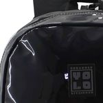 Mochila-Yolo-Juvenil-con-Compartimiento-Principal-y-un-Bolsillo-Peque-o-al-frente-Color-Negro-6-55691