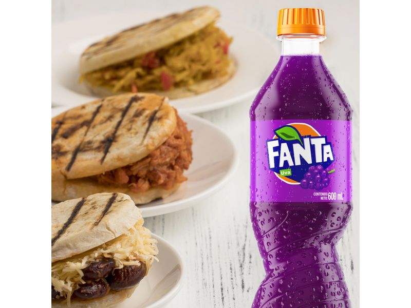 Bebida-Gaseosa-Fanta-Uva-600Ml-4-27598