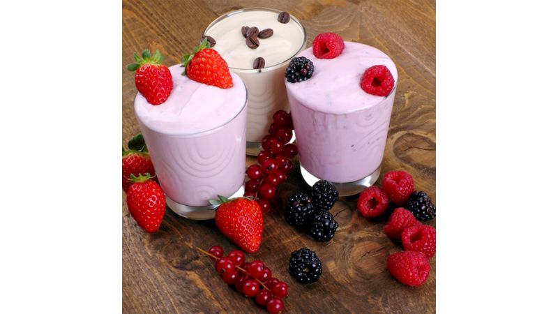 Yoghurt Danone frutas selectas con trozos de fresa y moras 900 g