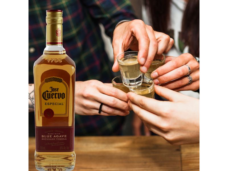 Tequila-Jose-Cuervo-Especial-Oro-750ml-6-36110