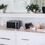 Microondas-digital-Oster-1-0-pies-cubicos-color-negro-apertura-de-puerta-con-agarradera-programas-de-cocci-n-predeterminados-5-44966