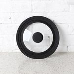 Tapa-universal-HAUS-26cm-28cm-30cm-con-borde-de-silicona-Modelo-CAM220615-5-56087